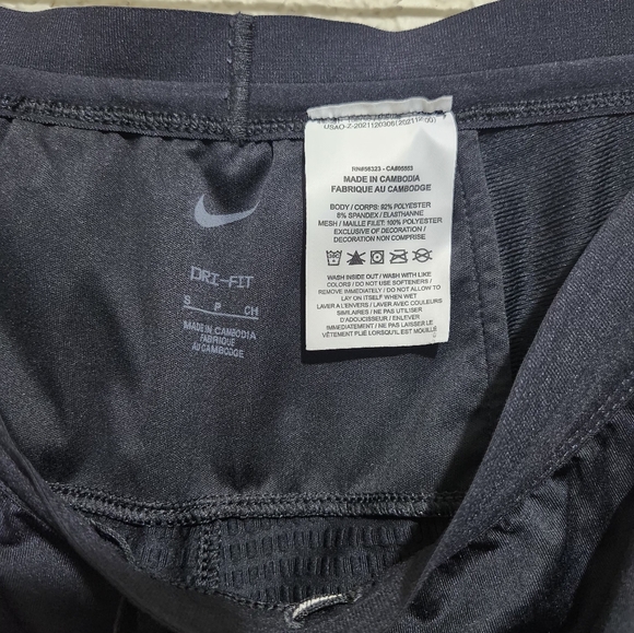 Nike Running  Dry-Fit Black  Jogger Pants - Picture 2 of 10